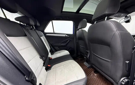 Volkswagen T-Roc I, 2021 год, 1 290 000 рублей, 14 фотография