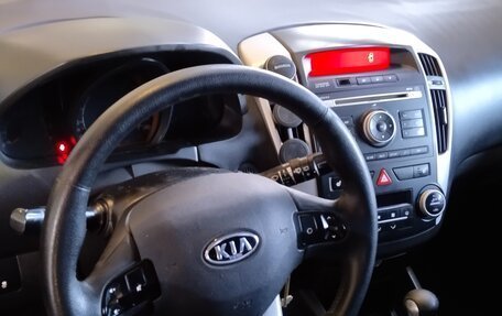 KIA cee'd I рестайлинг, 2010 год, 655 000 рублей, 5 фотография