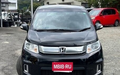 Honda Freed I, 2015 год, 745 000 рублей, 2 фотография