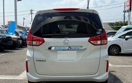 Honda Freed II, 2022 год, 1 150 000 рублей, 4 фотография