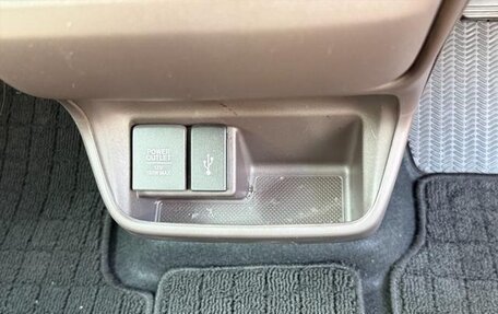 Honda Freed II, 2022 год, 1 150 000 рублей, 28 фотография