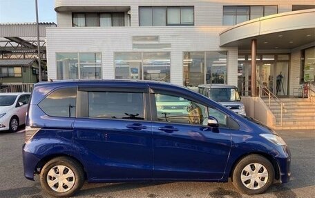 Honda Freed I, 2015 год, 710 000 рублей, 4 фотография