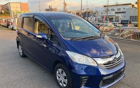 Honda Freed I, 2015 год, 710 000 рублей, 3 фотография