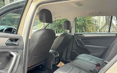 Volkswagen Tiguan II, 2020 год, 2 098 000 рублей, 9 фотография