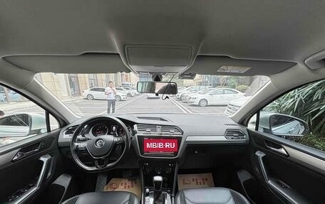 Volkswagen Tiguan II, 2020 год, 2 098 000 рублей, 7 фотография