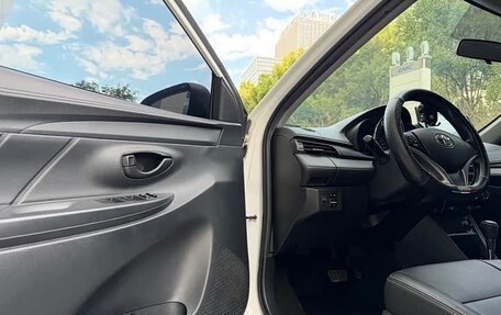 Toyota Vios III, 2022 год, 1 050 000 рублей, 13 фотография