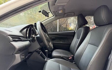 Toyota Vios III, 2022 год, 1 050 000 рублей, 8 фотография