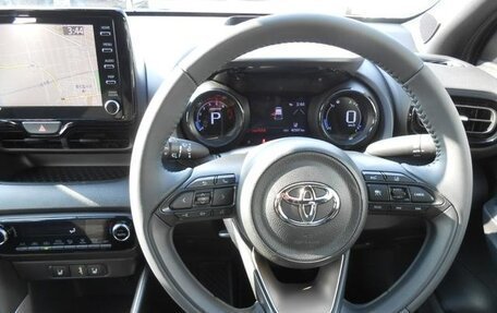 Toyota Yaris, 2021 год, 1 211 000 рублей, 11 фотография