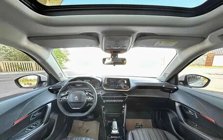 Peugeot 2008 II, 2022 год, 1 612 123 рублей, 9 фотография