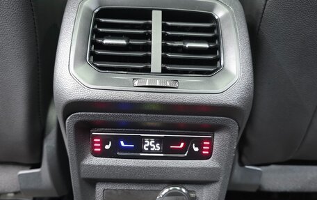 Volkswagen Tiguan II, 2022 год, 3 690 000 рублей, 19 фотография