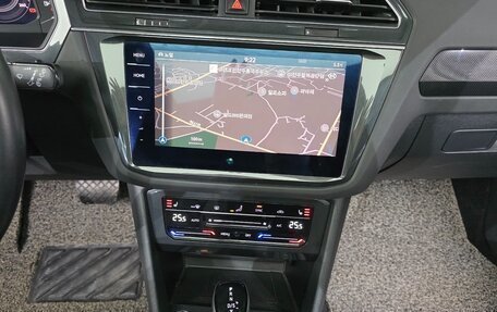 Volkswagen Tiguan II, 2022 год, 3 690 000 рублей, 16 фотография