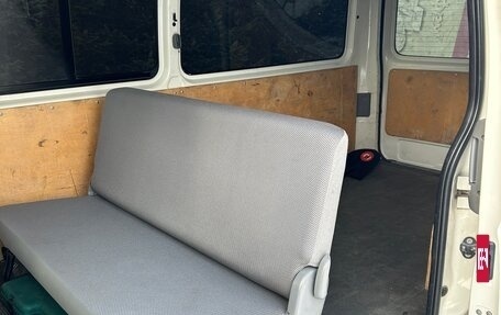 Toyota HiAce H200, 2010 год, 2 500 000 рублей, 18 фотография