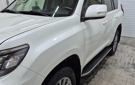 Toyota Land Cruiser Prado 150 рестайлинг 2, 2017 год, 5 900 000 рублей, 5 фотография