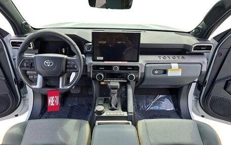 Toyota 4Runner, 2026 год, 12 450 000 рублей, 23 фотография