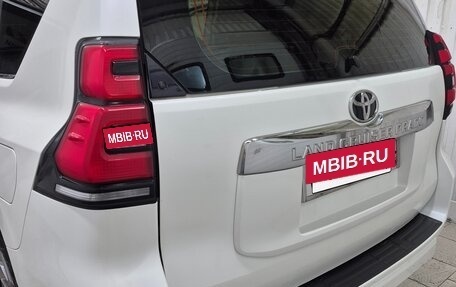 Toyota Land Cruiser Prado 150 рестайлинг 2, 2017 год, 5 900 000 рублей, 8 фотография