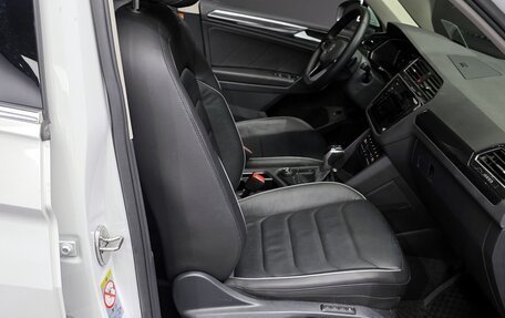 Volkswagen Tiguan II, 2021 год, 3 800 000 рублей, 12 фотография