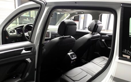 Volkswagen Tiguan II, 2021 год, 3 800 000 рублей, 11 фотография