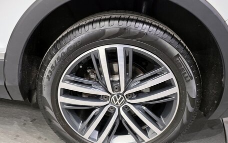 Volkswagen Tiguan II, 2021 год, 3 800 000 рублей, 5 фотография