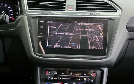 Volkswagen Tiguan II, 2021 год, 3 800 000 рублей, 16 фотография