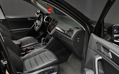 Volkswagen Tiguan II, 2022 год, 3 940 000 рублей, 10 фотография