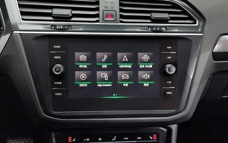 Volkswagen Tiguan II, 2022 год, 3 180 000 рублей, 13 фотография