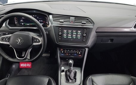 Volkswagen Tiguan II, 2022 год, 3 180 000 рублей, 8 фотография