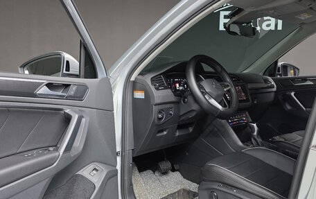 Volkswagen Tiguan II, 2022 год, 3 190 000 рублей, 14 фотография