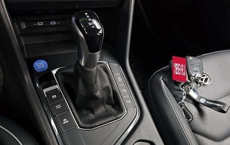 Volkswagen Tiguan II, 2022 год, 3 080 000 рублей, 10 фотография