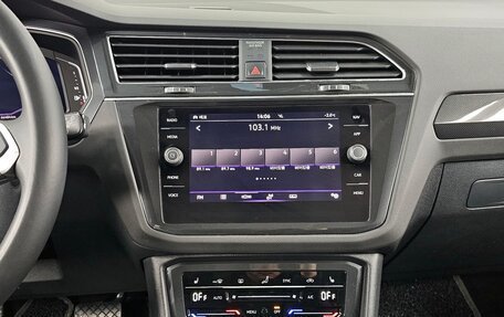 Volkswagen Tiguan II, 2022 год, 3 080 000 рублей, 16 фотография