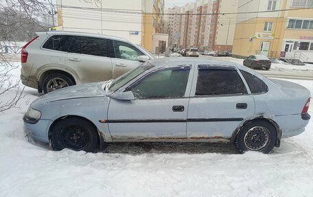 Opel Vectra B рестайлинг, 1998 год, 145 000 рублей, 4 фотография