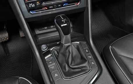 Volkswagen Tiguan II, 2022 год, 3 050 000 рублей, 10 фотография