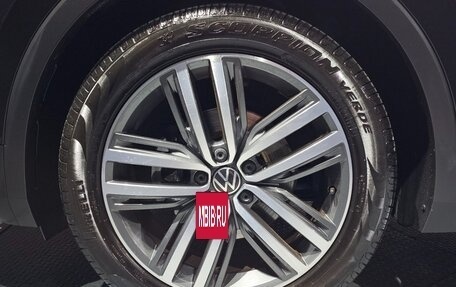 Volkswagen Tiguan II, 2022 год, 3 050 000 рублей, 6 фотография