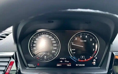 BMW 1 серия, 2023 год, 1 590 000 рублей, 12 фотография