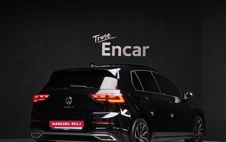 Volkswagen Golf VIII, 2022 год, 2 600 000 рублей, 2 фотография