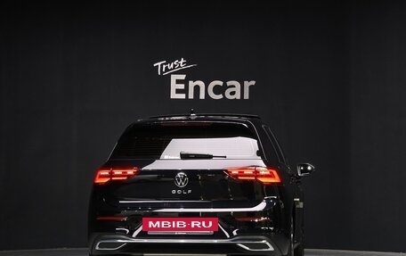 Volkswagen Golf VIII, 2022 год, 2 600 000 рублей, 4 фотография