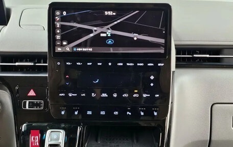 Hyundai Staria, 2023 год, 6 160 000 рублей, 14 фотография