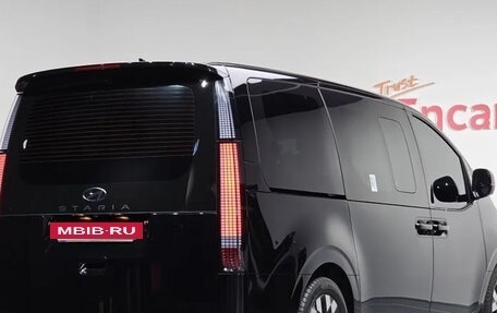 Hyundai Staria, 2023 год, 6 160 000 рублей, 2 фотография