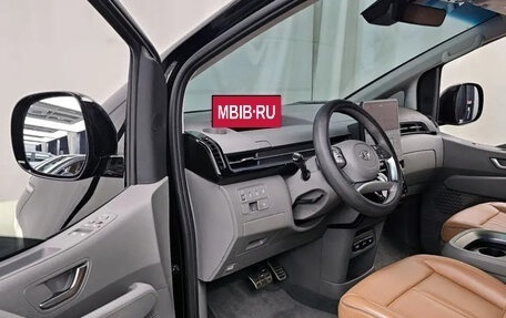 Hyundai Staria, 2023 год, 6 160 000 рублей, 10 фотография