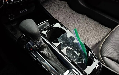 Chevrolet Trax, 2024 год, 1 810 007 рублей, 6 фотография