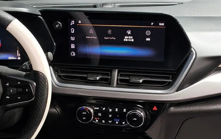 Chevrolet Trax, 2024 год, 1 810 007 рублей, 12 фотография