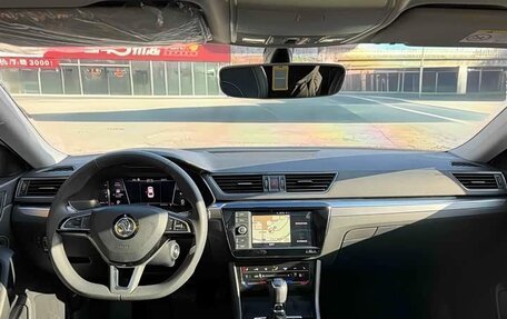 Skoda Superb III рестайлинг, 2022 год, 1 670 007 рублей, 10 фотография