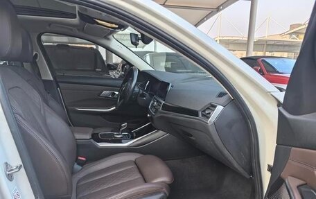 BMW 3 серия, 2022 год, 2 683 000 рублей, 16 фотография