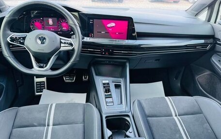 Volkswagen Golf VIII, 2022 год, 1 590 002 рублей, 7 фотография