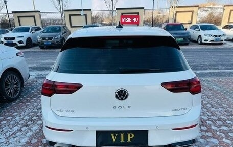 Volkswagen Golf VIII, 2022 год, 1 590 002 рублей, 2 фотография