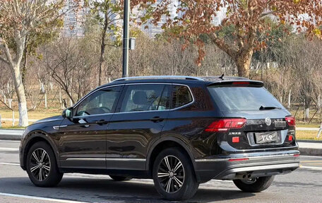 Volkswagen Tiguan II, 2021 год, 1 450 000 рублей, 6 фотография