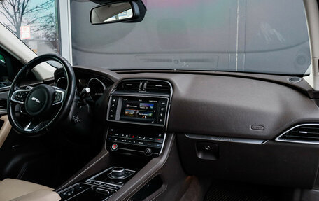 Jaguar F-Pace, 2017 год, 2 989 000 рублей, 3 фотография