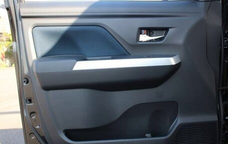 Toyota Roomy I, 2022 год, 774 000 рублей, 36 фотография