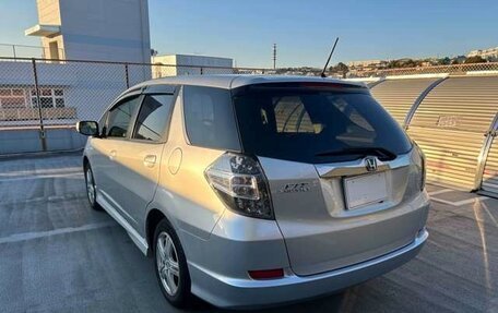 Honda Fit Shuttle I рестайлинг, 2015 год, 920 000 рублей, 4 фотография