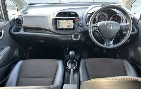 Honda Fit Shuttle I рестайлинг, 2015 год, 920 000 рублей, 12 фотография