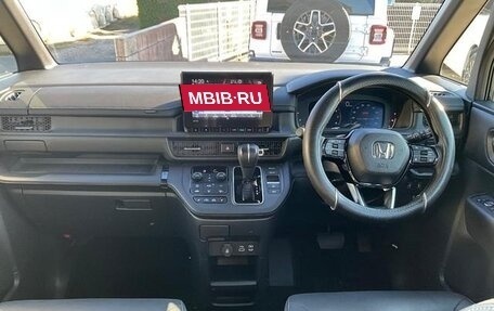 Honda Stepwgn, 2022 год, 2 650 009 рублей, 12 фотография